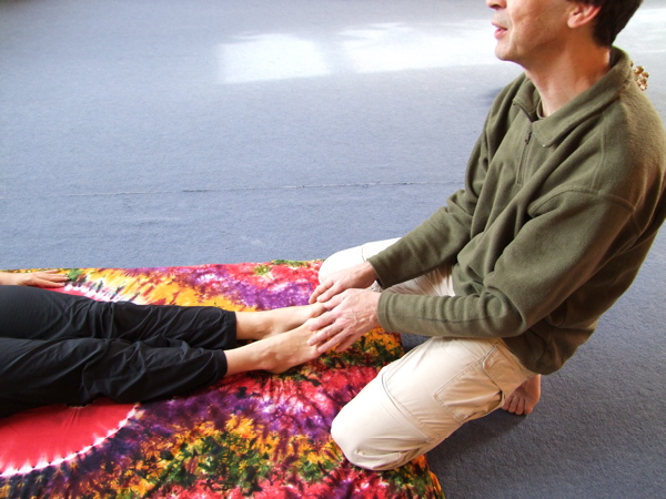 Reiki handposities hoofd 1